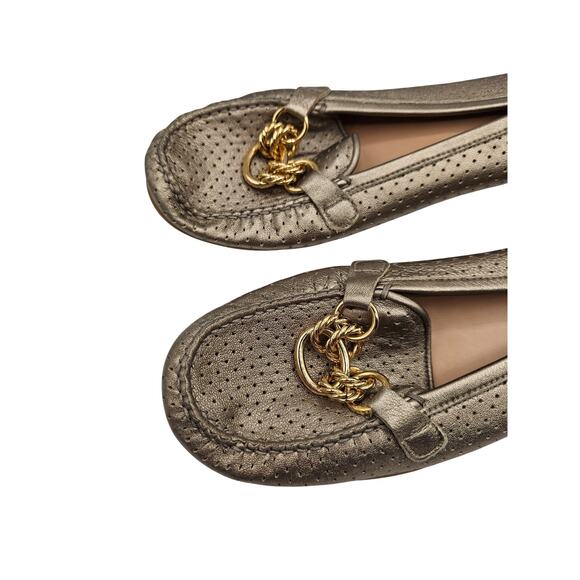 Stuart Weitzman Womens Sz 10 Gold Loafers Leather w/ Gold Toine Chain Flats - Picture 3 of 9